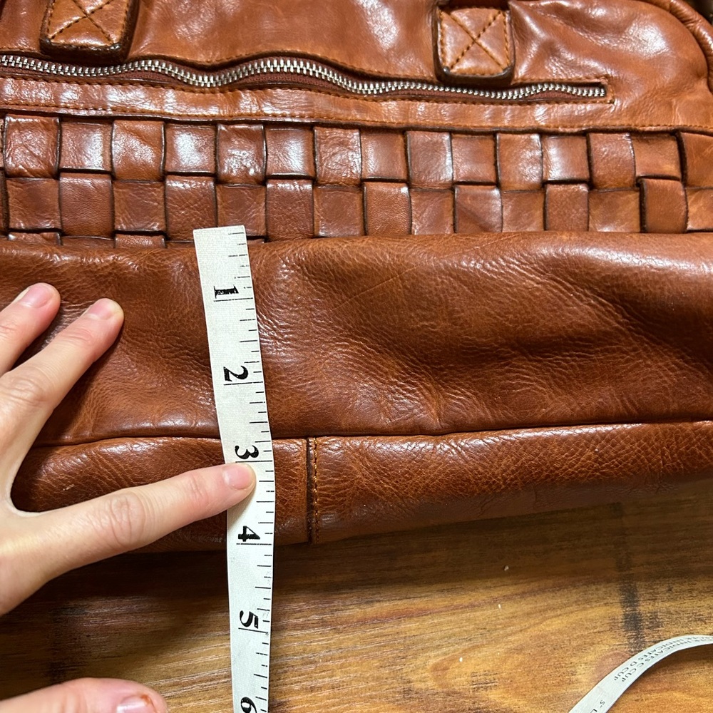 Vilenca Holland Brown Leather Woven Laptop Bag - Picture 10 of 11